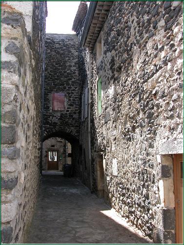 donne un charme tout particulier à ce village de caractère.