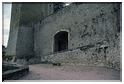 Courtine (élément de muraille reliant deux bastions ou deux tours flanquantes)