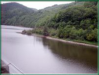 Retenue d'eau au barrage de Poutes-Monistrol
