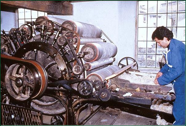Le guide nous explique le foctionnement d'une des machines