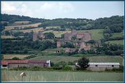 Avec ses 13 tours dominant la vallée du Mâconnais, Berzé est une forteresse du XIIIème siècle