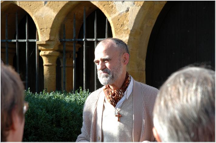 Le guide, J.P. Monchanin, fait partie des Amis des Arts de Charlieu